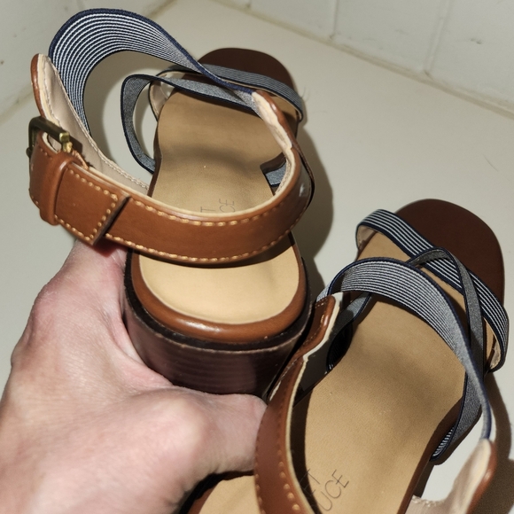 Market & Spruce Sassy Navy and White Striped Block Heel Size 7.5 - Picture 10 of 10